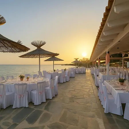 Paradise Evia, A Member Of Radisson Individuals ホテル 5*