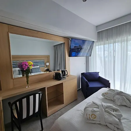 Paradise Evia, A Member Of Radisson Individuals Hotel Erétria