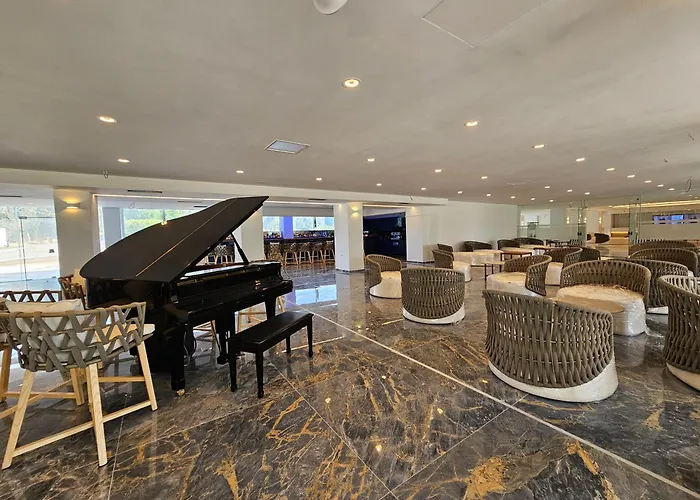 Paradise Evia, A Member Of Radisson Individuals Hotel